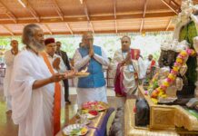 द आर्ट ऑफ लिविंग के 45 वर्ष: उपराष्ट्रपति ने बेंगलुरु में 5 बड़ी राष्ट्रीय पहलों और स्मारक डाक टिकट का किया शुभारंभ