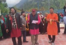 अक्षत नाट्य संस्था पारंपरिक जनगीतों के सजीव माध्यम से राज्य सरकार कल्याणकारी योजनाओं को पहुंचा रही ग्रामीणों के दिलों तक