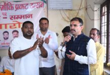 भगवान वाल्मीकि जयंती पर वाल्मीकि मंदिर में ध्वजारोहण एवं पूजा-अर्चना, मेधावी विद्यार्थियों को किया सम्मानित